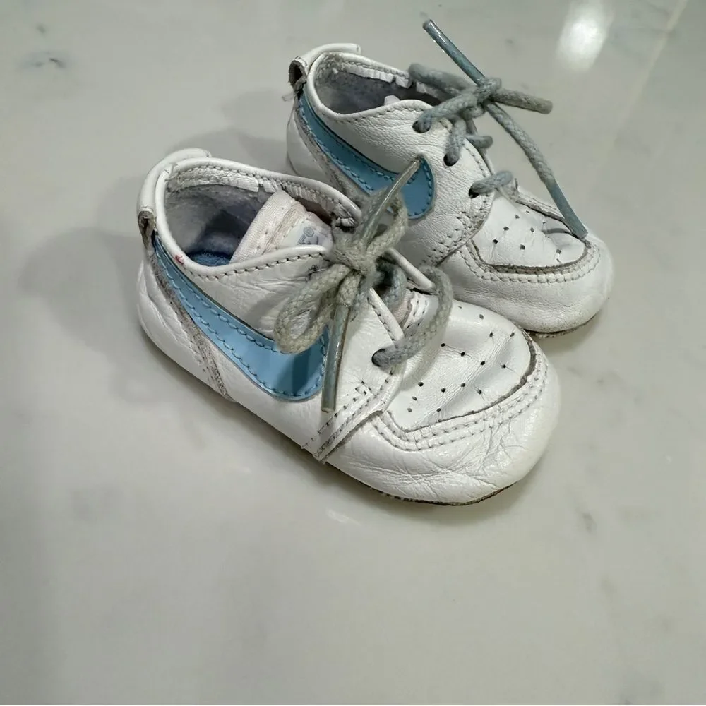 Vintage 1980's UNC Nike Baby Shoes